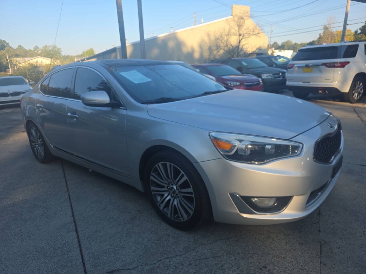 Used 2016 Kia Cadenza Premium FWD image 4