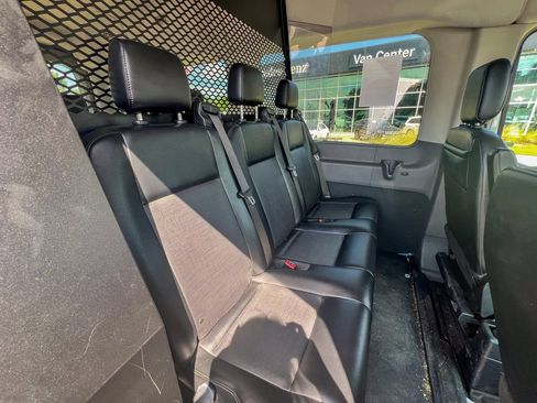 Used 2020 Ford Transit 350 XL image 22
