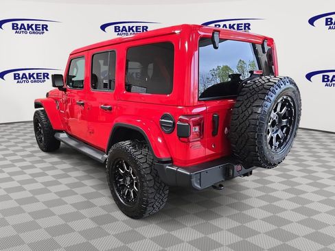 Used 2019 Jeep Wrangler Unlimited Sahara w/ Advanced Safety Group AWD/4WD image 7