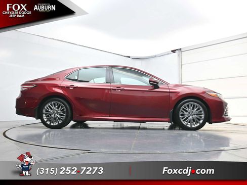 Used 2018 Toyota Camry XLE w/ Audio Package FWD image 26
