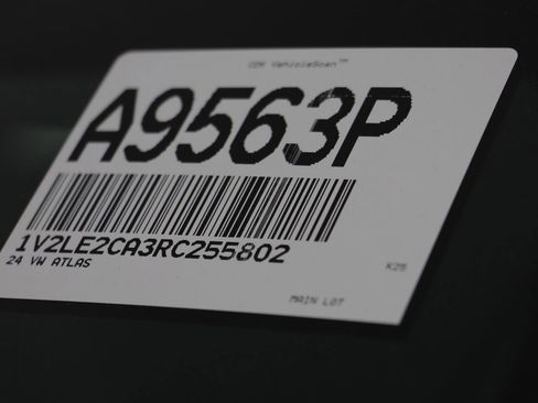 Used 2024 Volkswagen Atlas Cross Sport SE image 23