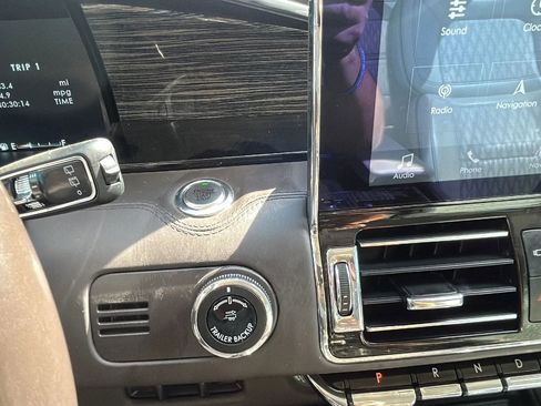 Used 2019 Lincoln Navigator Black Label w/ Cargo Package image 20