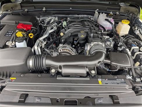 New 2025 Jeep Gladiator Sport image 30