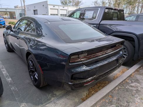 Used 2024 Dodge Charger R/T w/ Plus Group image 4