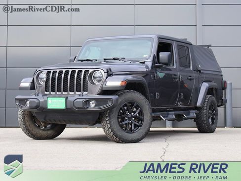 Used 2022 Jeep Gladiator Sport image 1