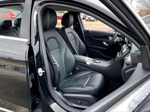 Used 2017 Mercedes-Benz C 300 Sedan image 8