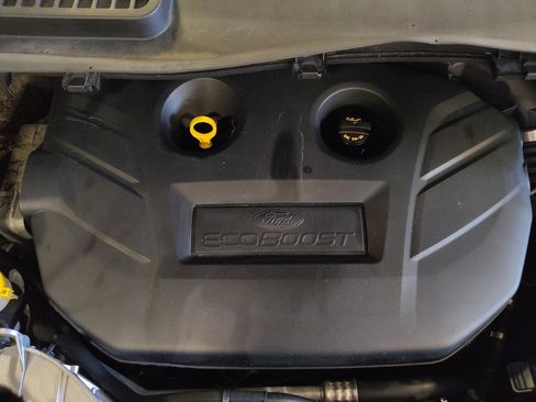 Used 2017 Ford Escape SE FWD image 30