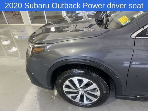 Used 2020 Subaru Outback Premium image 12