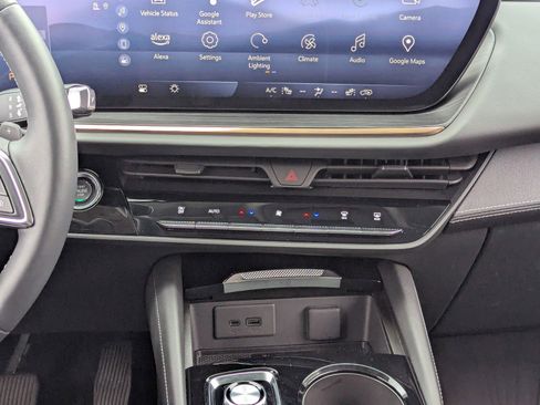 Certified 2024 Buick Envision Avenir image 21