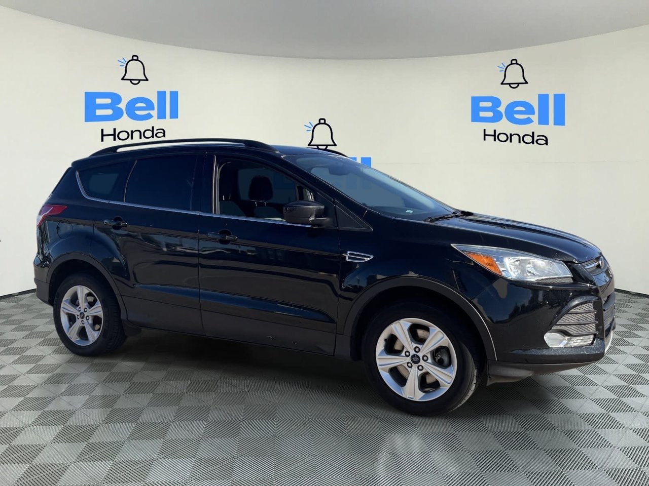 Used 2015 Ford Escape SE w/ Equipment Group 201A AWD/4WD image 6