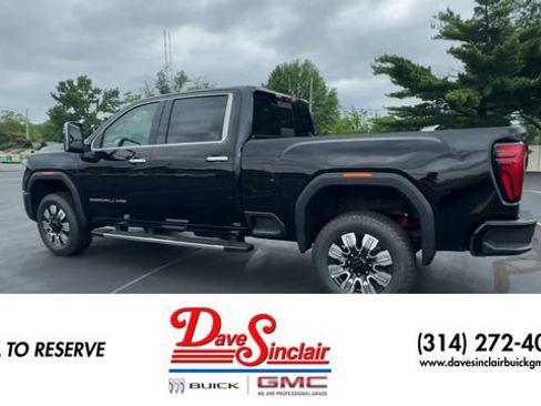 New 2026 GMC Sierra 3500 Denali w/ Denali Reserve Package AWD/4WD image 6