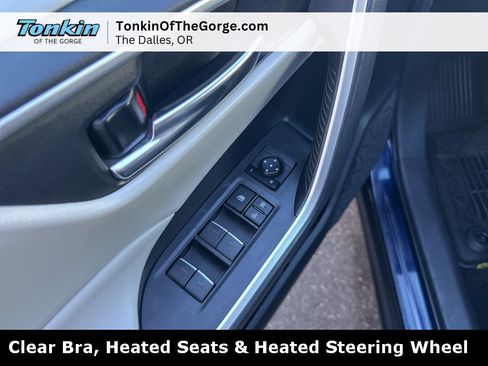 Used 2023 Toyota RAV4 XLE image 12