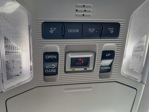 Used 2024 Toyota RAV4 XLE w/ Convenience Package FWD image 19