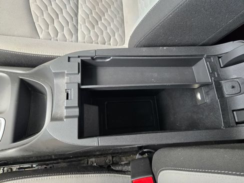 Used 2021 Chevrolet Equinox LS w/ LS Convenience Package FWD image 28