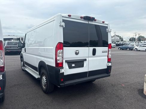 Used 2025 RAM ProMaster 2500 w/ U-Haul Equipment Group FWD image 4