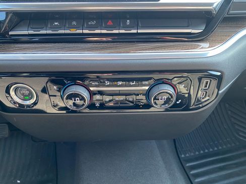 Used 2022 Chevrolet Silverado 1500 LT image 23