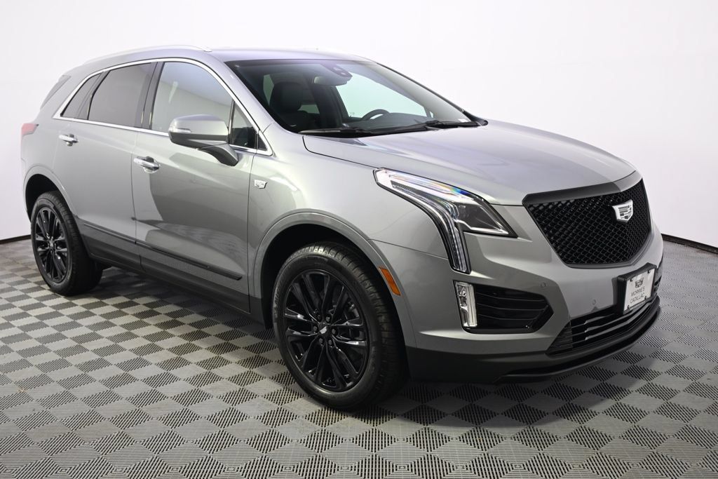 New 2026 Cadillac XT5 Luxury w/ LPO, ONYX Package AWD/4WD image 8