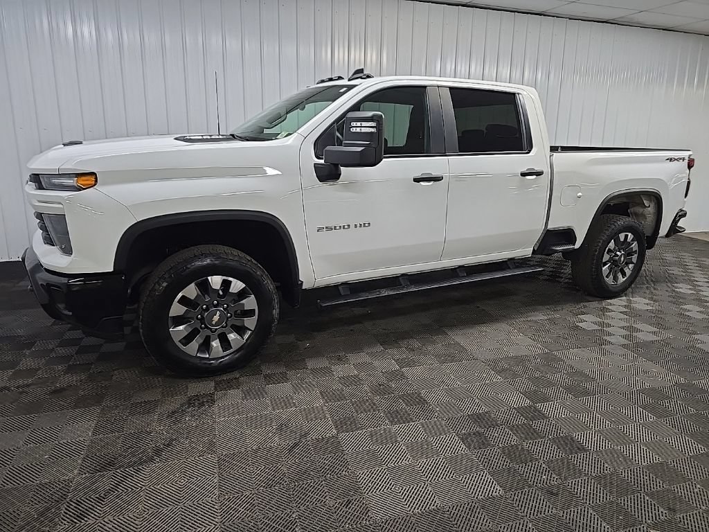 Used 2024 Chevrolet Silverado 2500 Custom w/ Custom Value Package AWD/4WD image 6