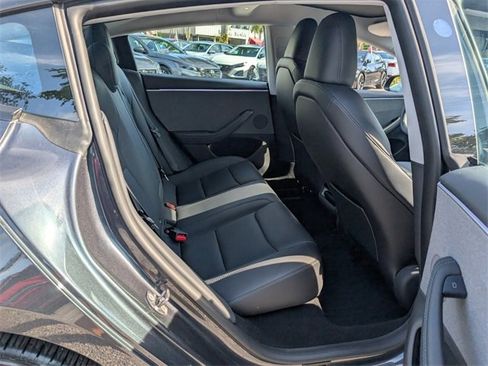 Used 2024 Tesla Model 3 Standard Range image 16