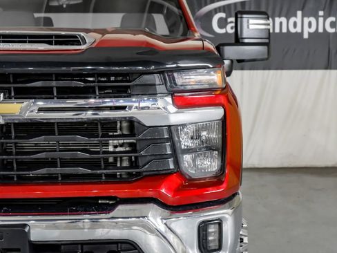 Used 2024 Chevrolet Silverado 3500 LT w/ Convenience Package image 39