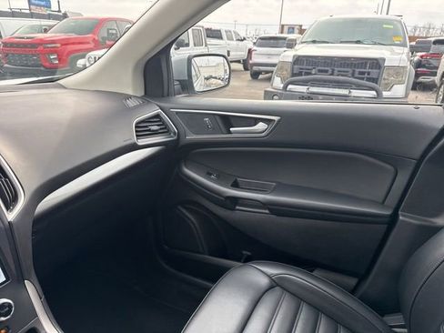 Used 2024 Ford Edge SEL image 23