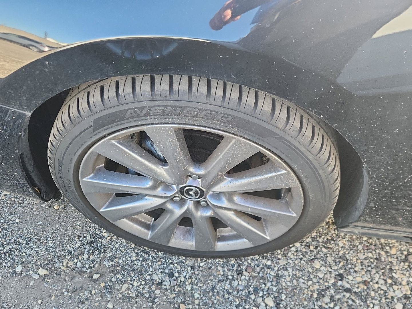 Used 2023 MAZDA MAZDA3 s FWD image 6