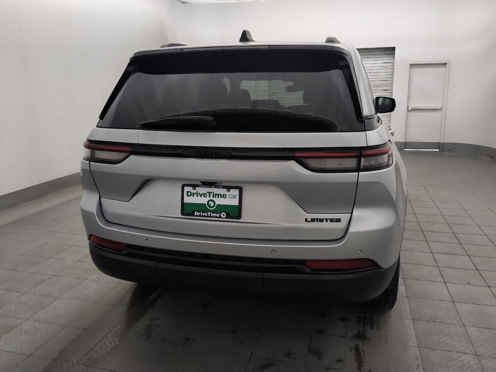 Used 2023 Jeep Grand Cherokee Limited w/ Black Appearance Package RWD image 7