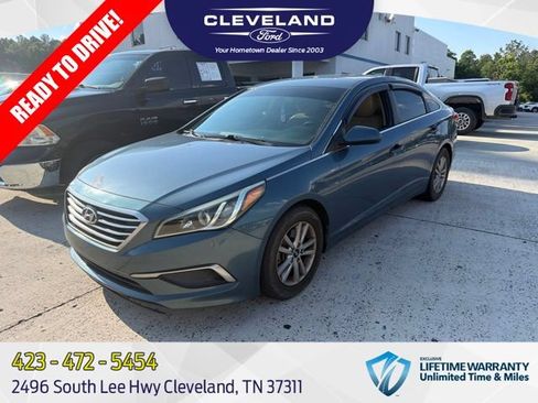 Used 2016 Hyundai Sonata SE FWD image 1