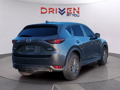 Used 2019 MAZDA CX-5 Touring image 5