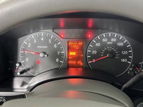 Used 2018 Nissan NV 3500 S image 19