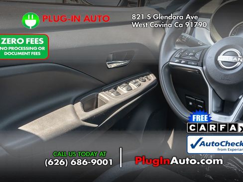 Used 2024 Nissan Versa SV w/ Trunk Package FWD image 13