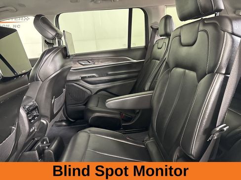 Used 2023 Jeep Grand Cherokee L Limited w/ Luxury Tech Group II image 21