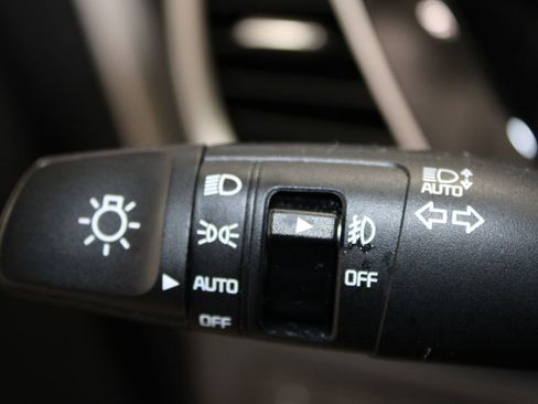 Used 2025 Kia Seltos S image 28