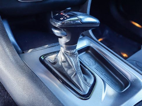 Used 2019 Dodge Charger GT w/ Blacktop Package RWD image 9