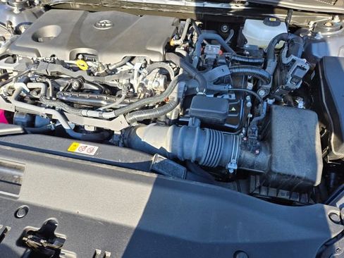 Used 2025 Toyota Camry SE w/ Convenience Package FWD image 27