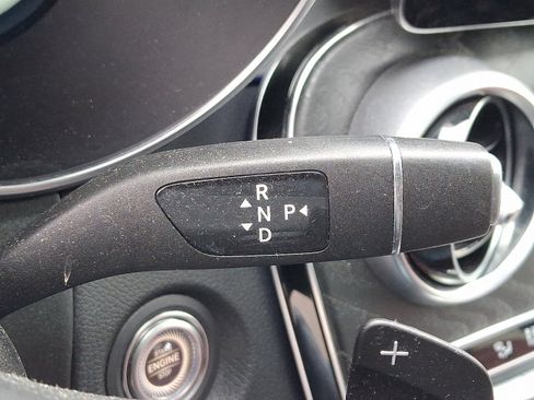 Used 2021 Mercedes-Benz GLC 300 4MATIC image 16