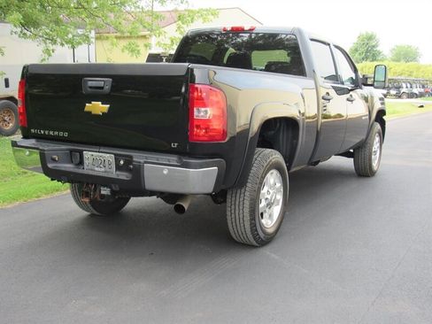 Used 2013 Chevrolet Silverado 2500 LT w/ Interior Plus Package AWD/4WD image 4