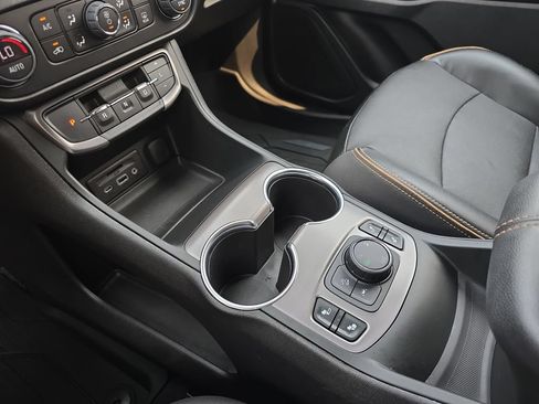 Certified 2022 GMC Terrain AT4 AWD/4WD image 23