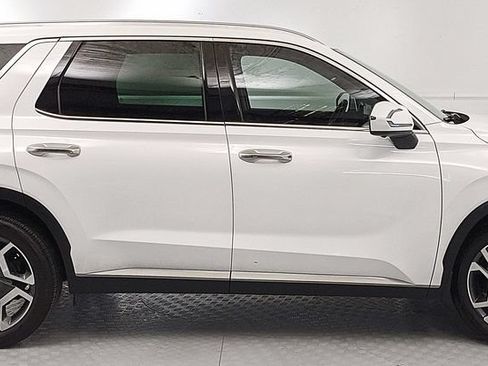 Used 2025 Hyundai Palisade Limited AWD/4WD image 2