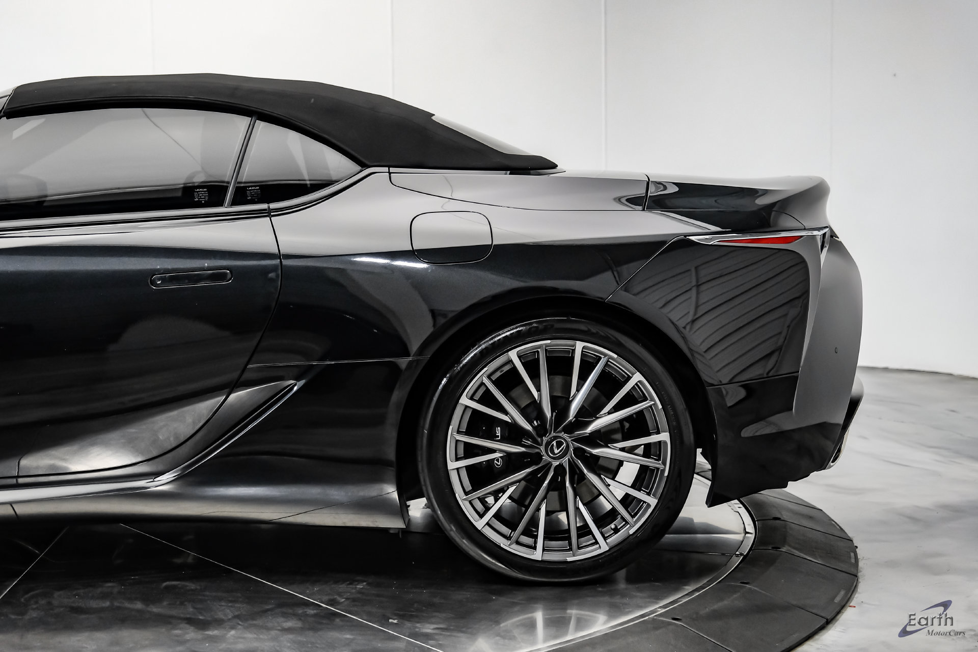 Used 2024 Lexus LC 500 Convertible w/ Touring Package RWD image 12