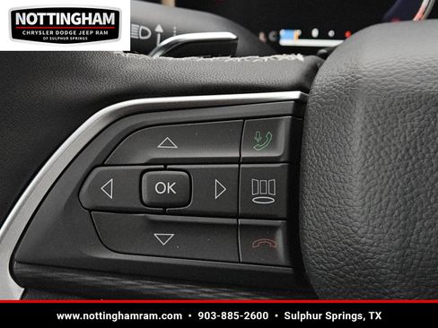 New 2025 Jeep Grand Cherokee Altitude image 15