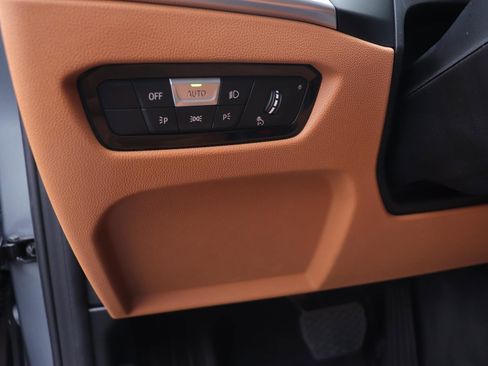 Certified 2025 BMW 430i w/ Premium Package image 28