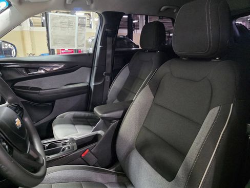 Used 2025 Chevrolet TrailBlazer LS FWD image 22