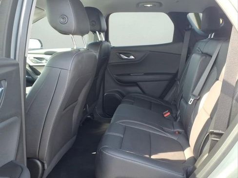 Used 2023 Chevrolet Blazer LT FWD image 13