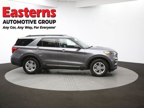 Used 2023 Ford Explorer XLT w/ Equipment Group 202A image 46