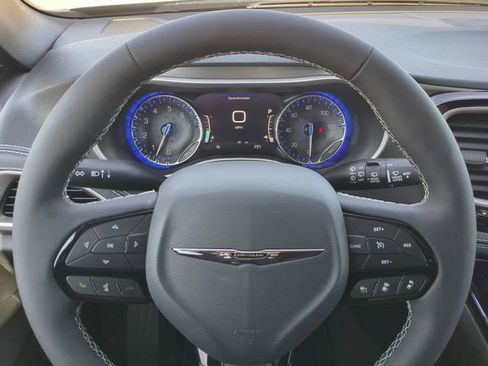 New 2026 Chrysler Pacifica Select w/ S Appearance Package FWD image 32