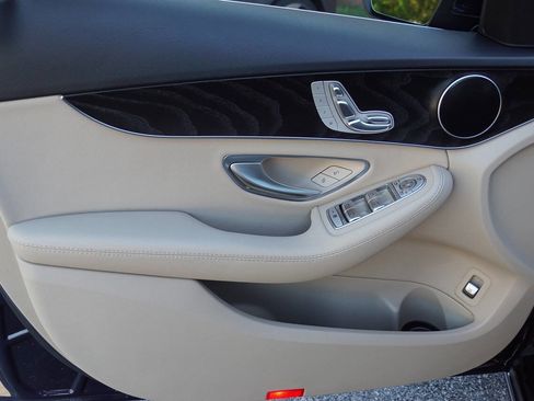 Used 2016 Mercedes-Benz C 300 Sedan image 20