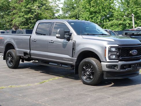 Used 2024 Ford F250 XLT w/ XLT Premium Package AWD/4WD image 4