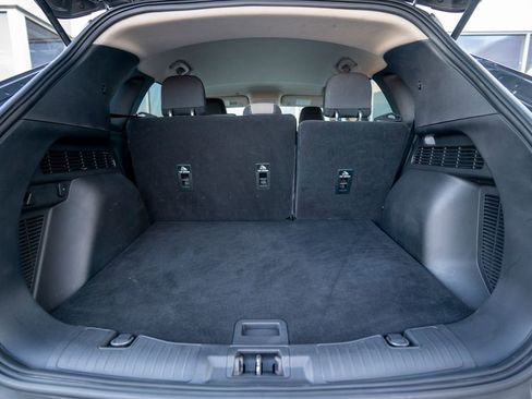 Used 2020 Ford Escape SE image 12