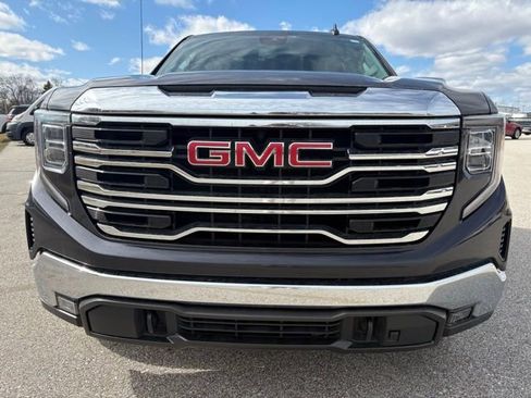 Used 2022 GMC Sierra 1500 SLT AWD/4WD image 12